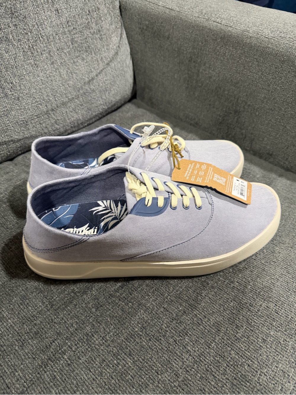 OluKai Tradewind Sneakers Light Blue Navy Canvas Lightweight Shoes Men’s 11 NWT